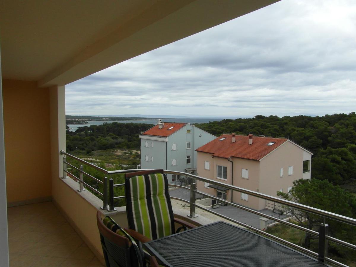 Bentley - Sea-View - 2 Bedroom Apartment Премантура Екстериор снимка