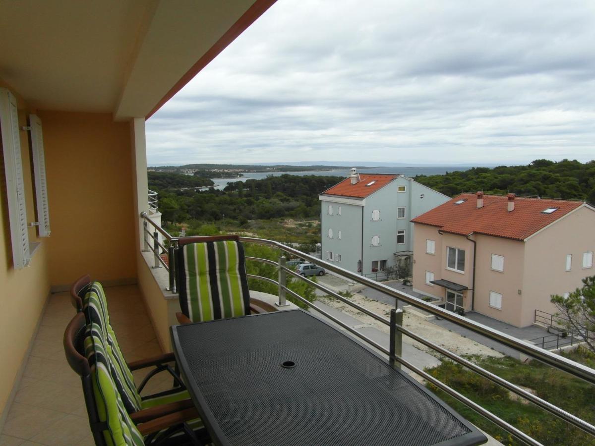 Bentley - Sea-View - 2 Bedroom Apartment Премантура Екстериор снимка