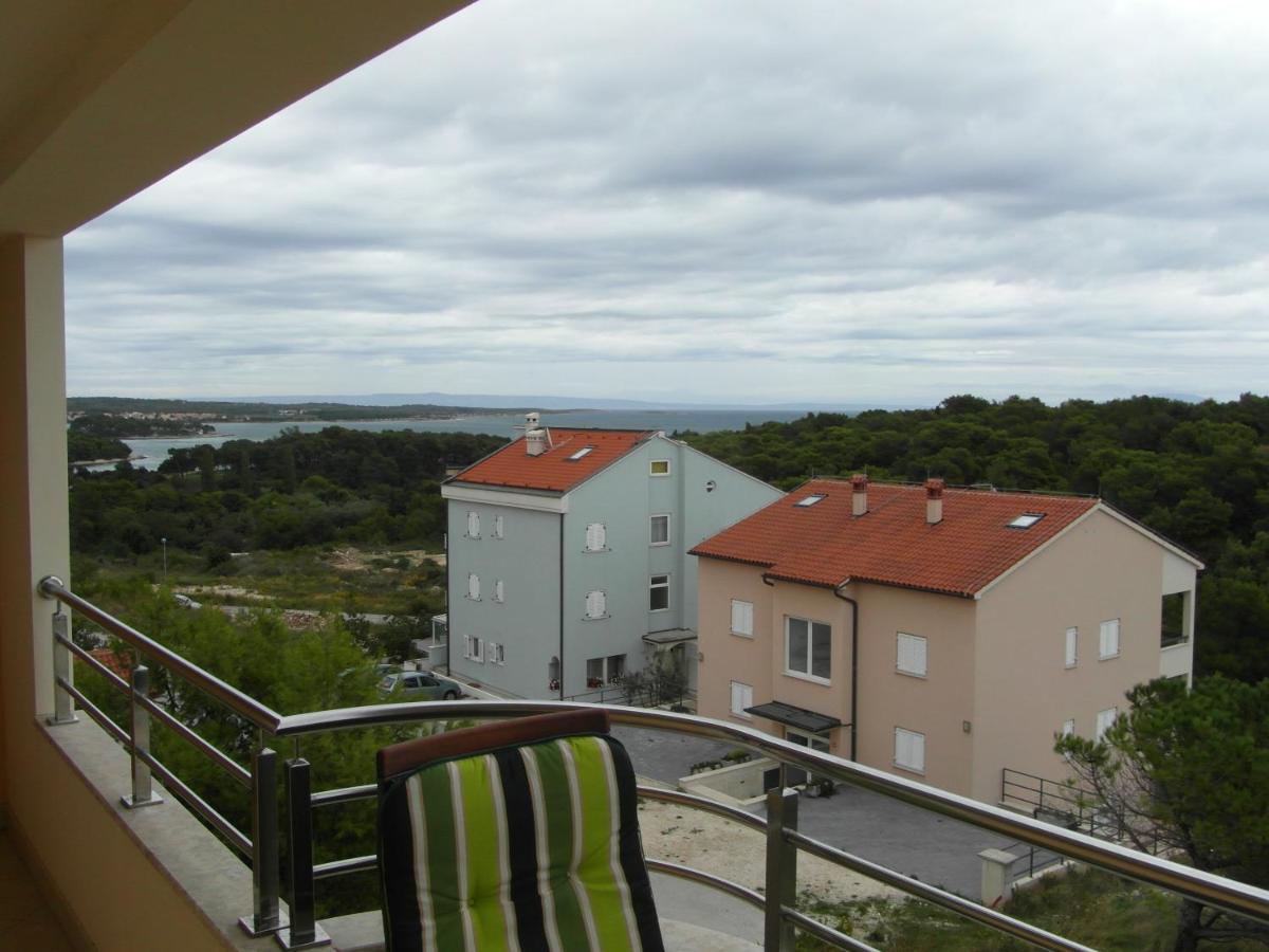 Bentley - Sea-View - 2 Bedroom Apartment Премантура Екстериор снимка